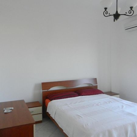 Leonardo Apartment Capaci Exterior foto